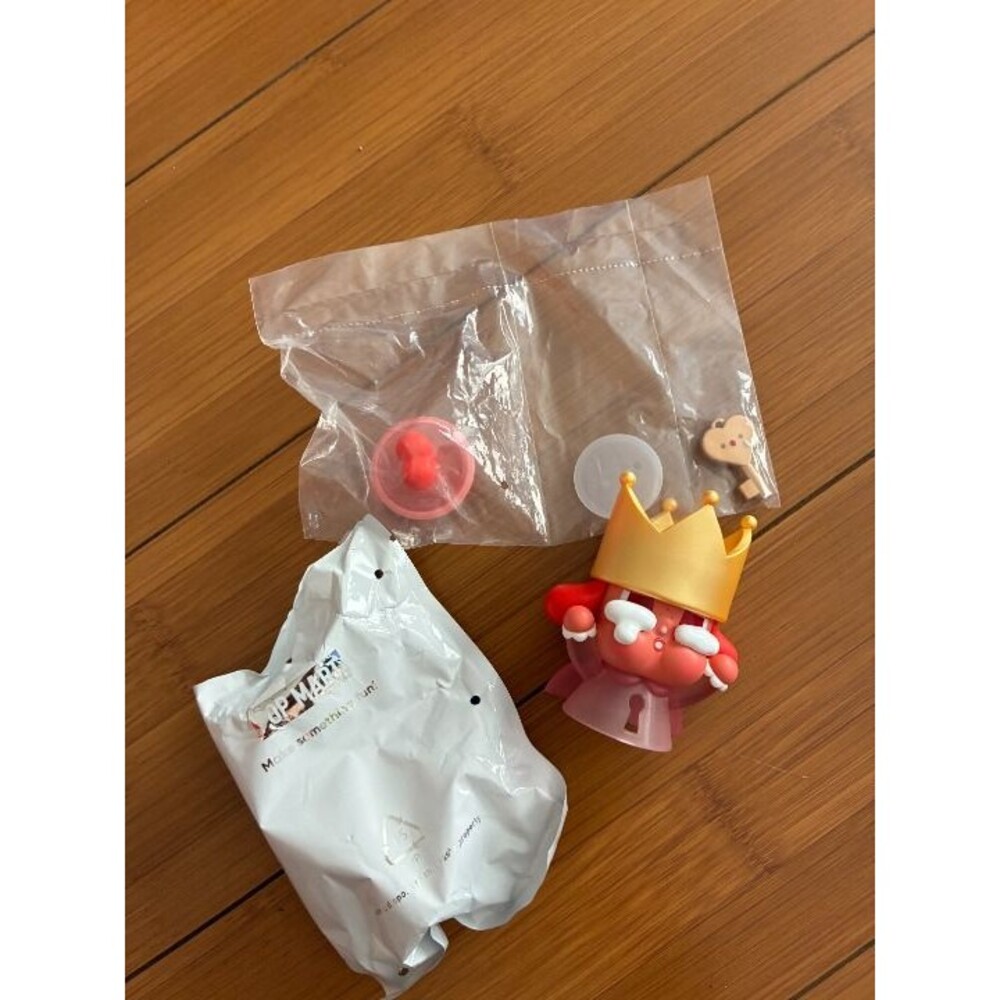 Pop Mart Crybaby Crying For Love Series UNLOCK ME Figure.